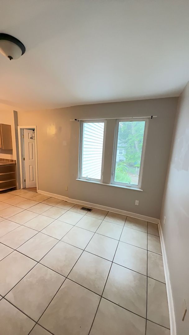Building Photo - Spacious and Renovated Charles Village 4bd...