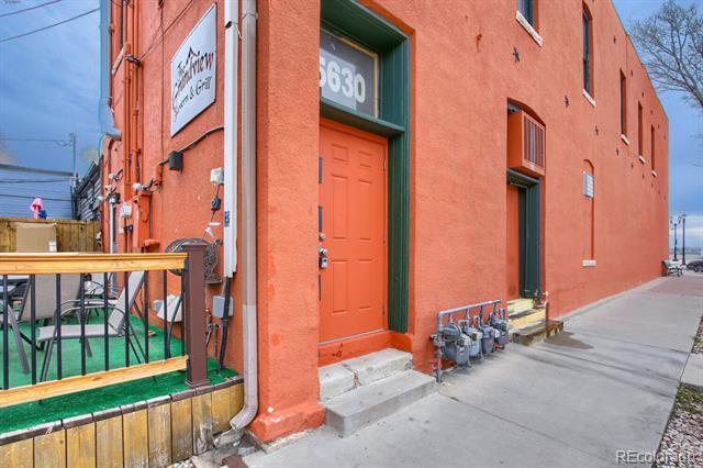 Foto del edificio - 5630 Webster St