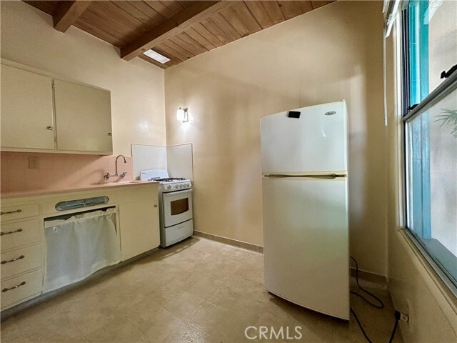 Building Photo - 440 Atascadero Rd