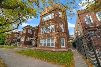 Building Photo - 5426 W Jackson Blvd