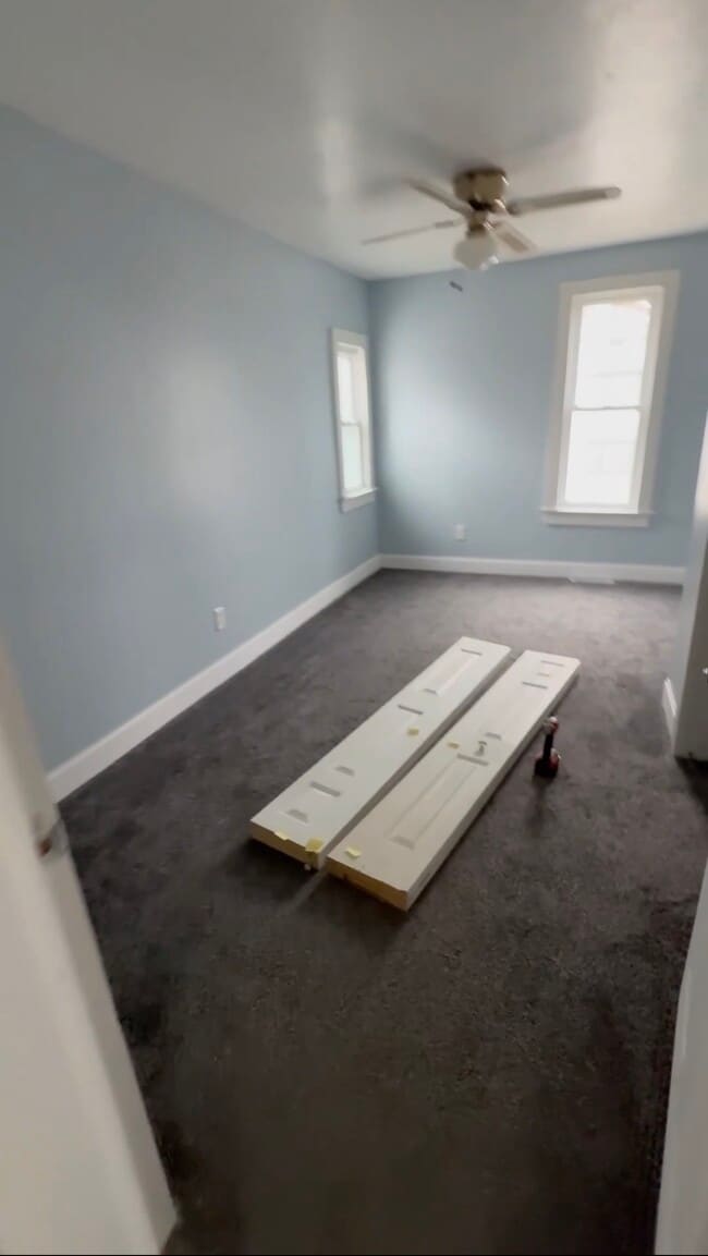 Foto del edificio - 4689 Center St