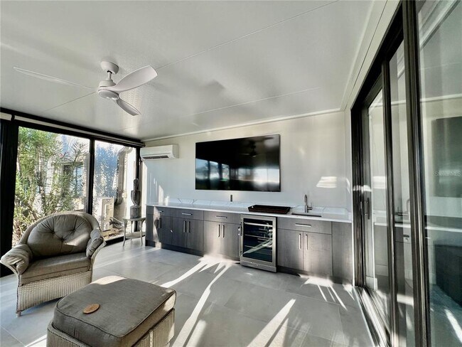 Building Photo - 3280 S Shore Dr