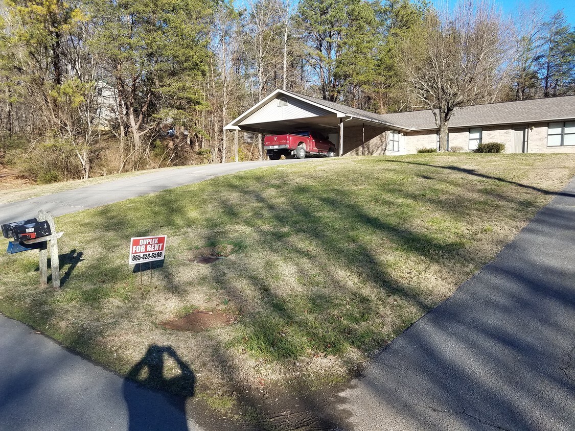 929 Beverly Hills Dr, Sevierville, TN 37862 Apartments in Sevierville