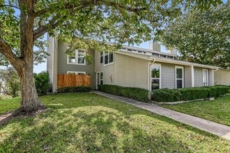 Building Photo - 100 Lido Cir
