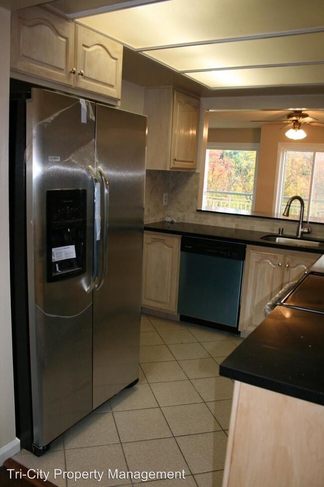 Building Photo - 3 br, 2.5 bath House - 25087 Oakridge Court