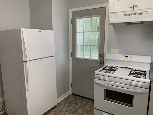 Foto del edificio - 720 Roselawn Ave