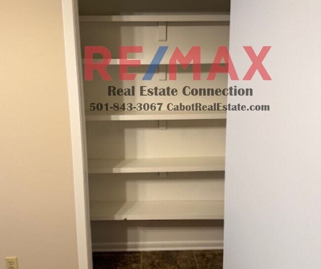 Foto del edificio - Sorry No Smoking/Vaping and Pets Permitted with Restrictions