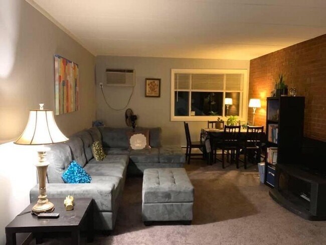 living room - 28 Lee St