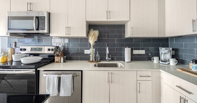 Kitchen-04-Varsity-On-K-WashingtonDC-06 - The Haven on K