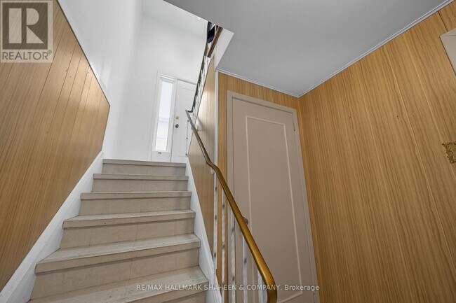 Photo du bâtiment - 386 Ellerslie Ave