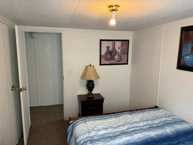 Building Photo - 57 Sardine St