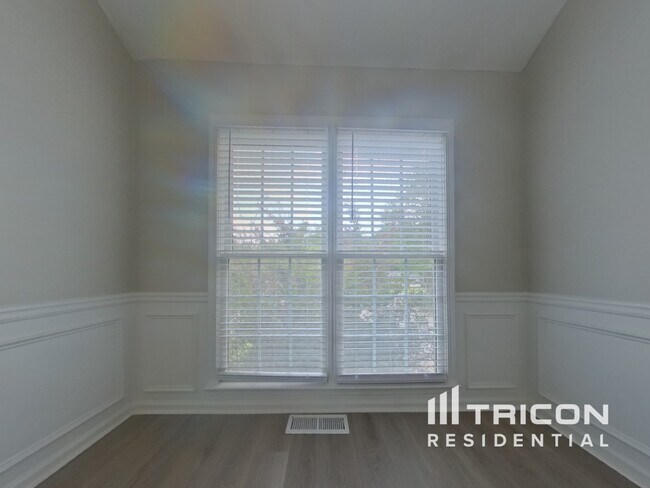 Foto del edificio - 2875 Lanier Beach South Rd