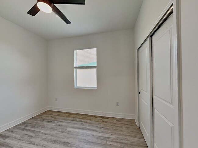 Foto del edificio - 17159 Arthur Ave