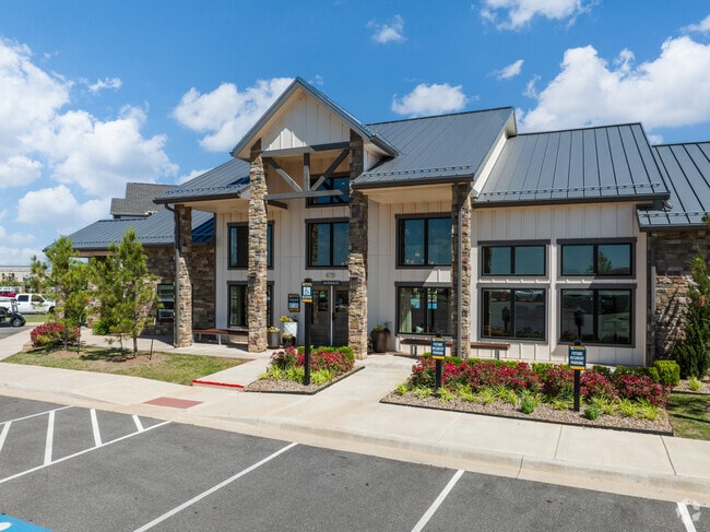 Building Photo - 24Hundred Apartments