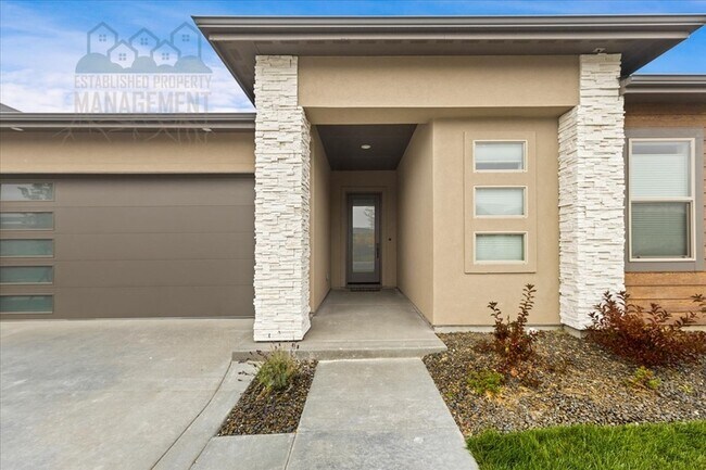 Building Photo - 521 South Steephead Lane