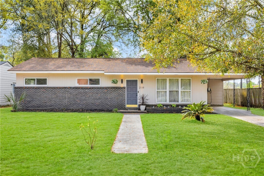 Primary Photo - 2119 Walz Dr