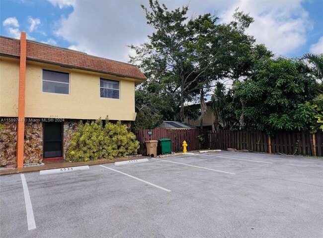 Foto del edificio - 6534 SW 41st St
