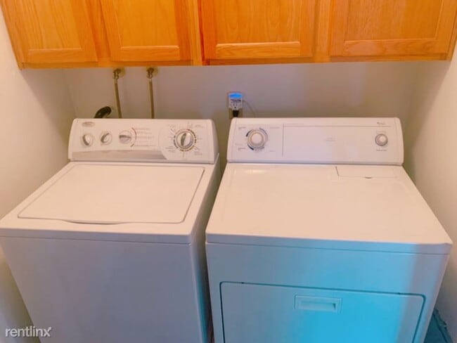 Building Photo - 2 br, 2 bath Condo - 20 Clearbrook