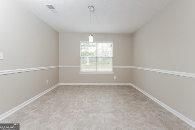 Building Photo - 1071 Erie Cir