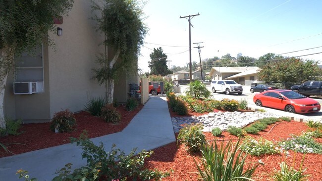 Foto del edificio - 9737 Riverview Ave