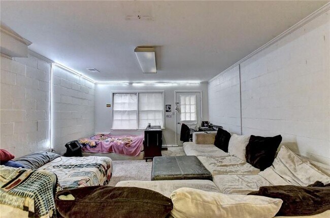 Foto del edificio - 4185 S Berkeley Lake Rd NW