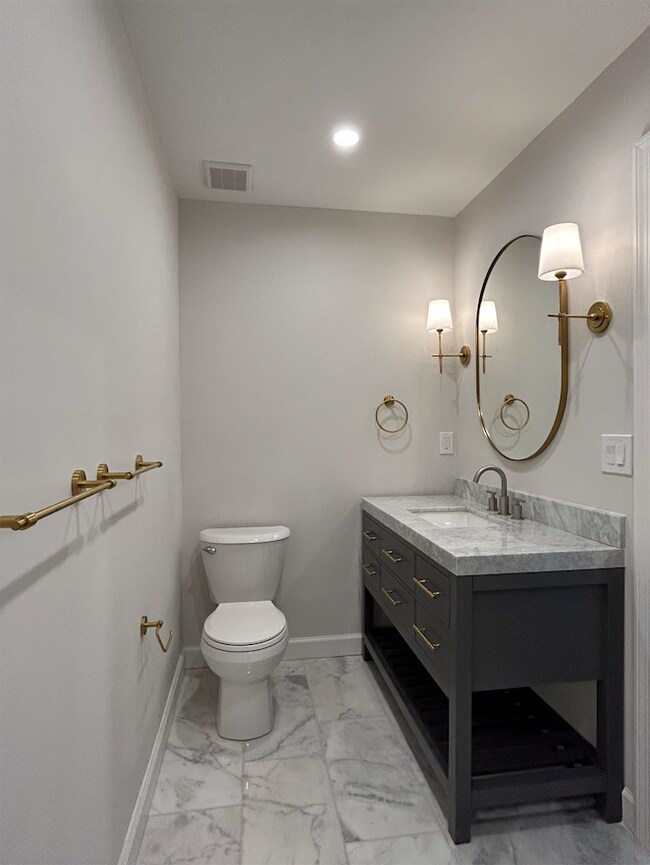 Baño compartido - 1508 Spalding Rd