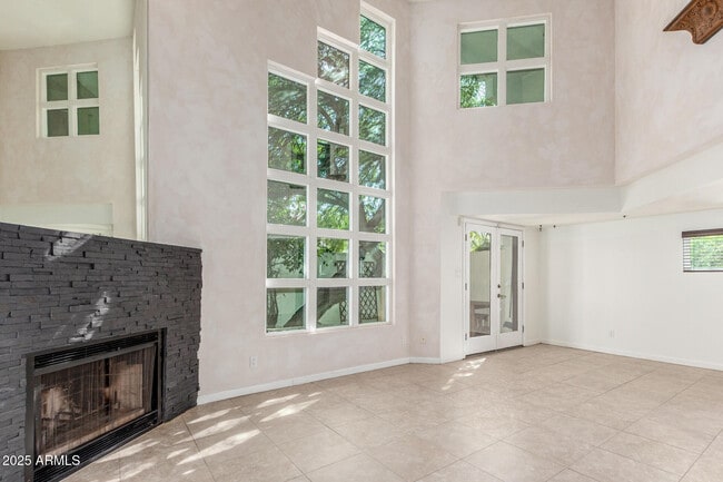 Foto del edificio - 21 W Pasadena Ave