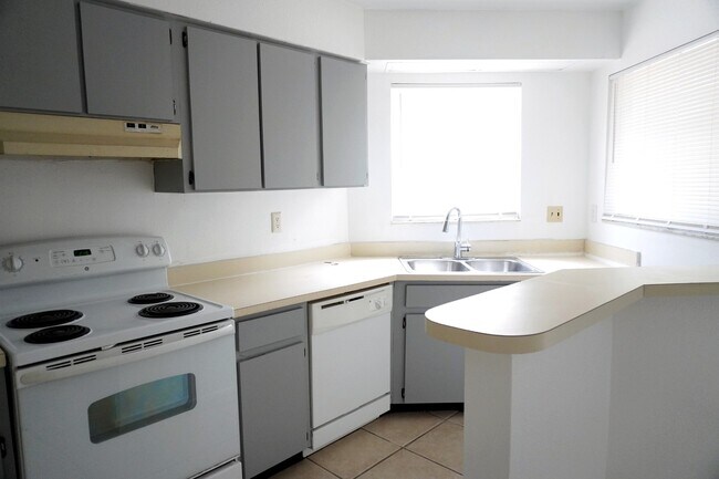 Foto del edificio - 3640 Meriden Ave