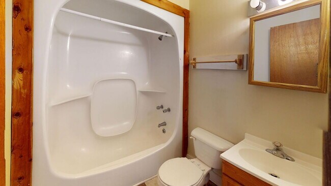 Foto del edificio - 1366 Indianola Ave