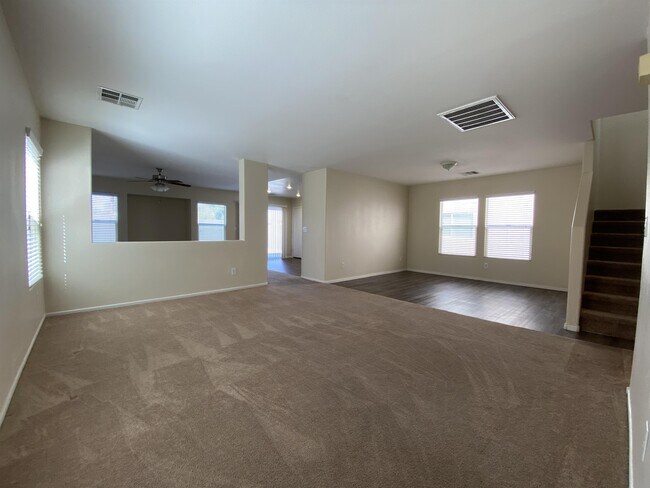 Foto del edificio - 7704 W Prosperity River Ave