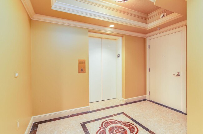 Foto del edificio - 1060 Borghese Ln