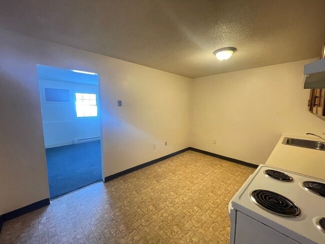 Foto del edificio - 185 Loudon Rd