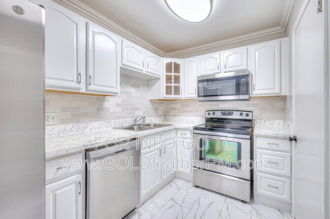 Foto del edificio - 109 Harrow Ct
