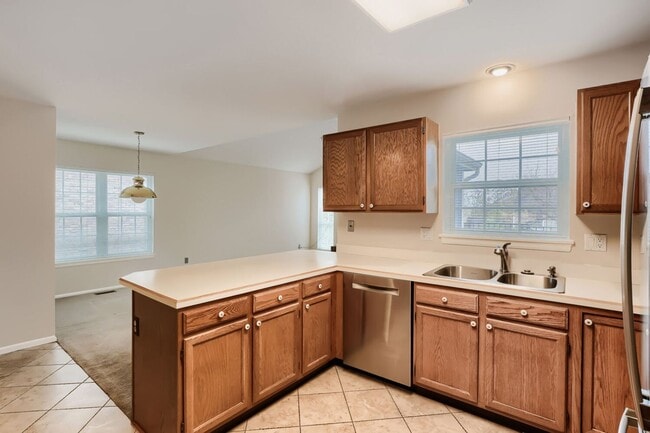 Building Photo - 5648 S Iris Way