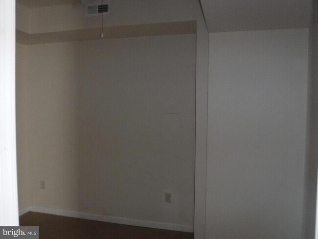 Foto del edificio - 153 S Main St