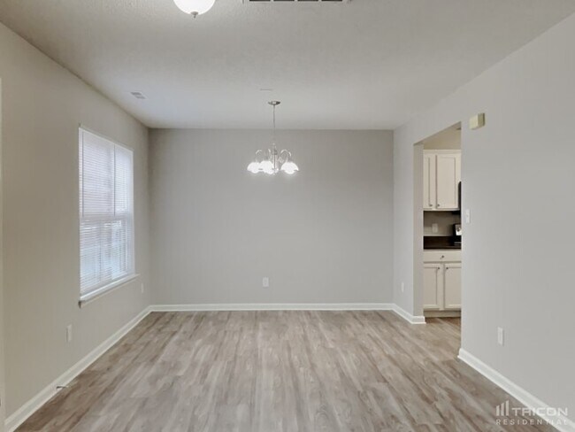 Foto del edificio - 119 Brantley Pl Dr