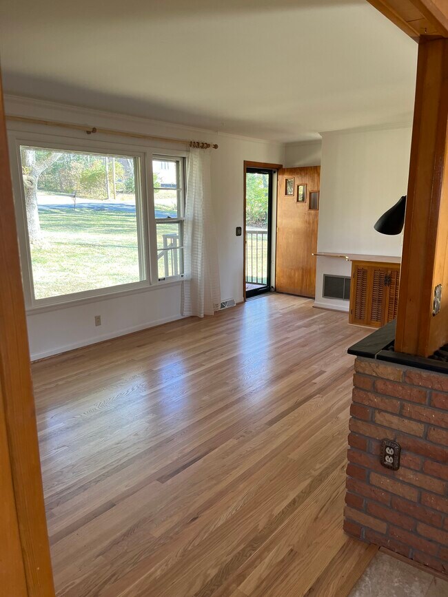 9039 Forest Lawn Dr, Brentwood, TN 37027 House Rental in Brentwood