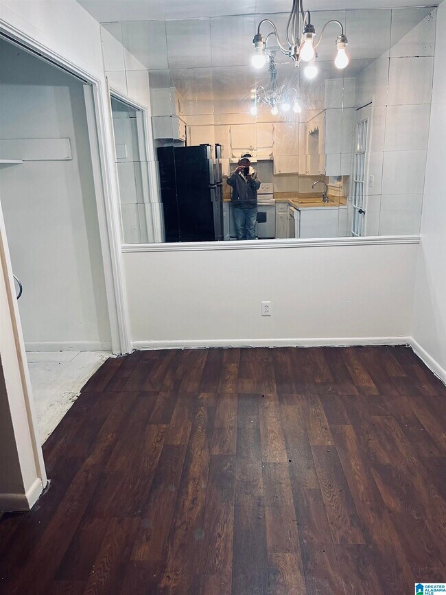 Foto del edificio - 3244 Warringwood Dr