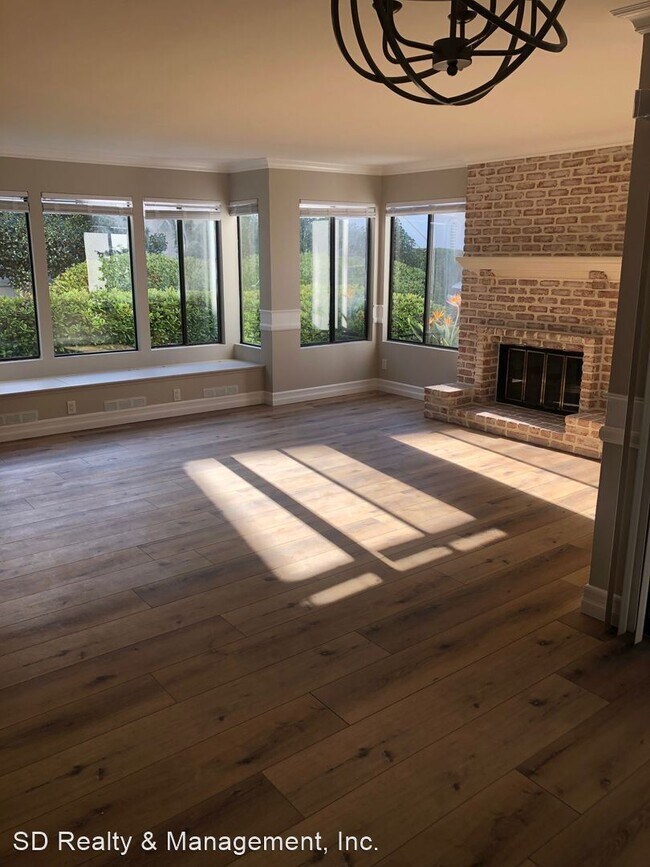 Foto del edificio - 526 Via de la Valle