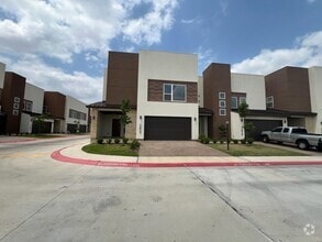 Building Photo - 9653 McPherson Rd