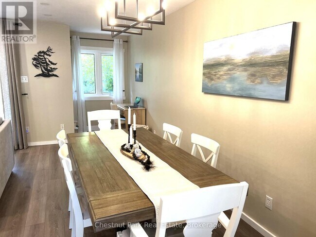 Photo du bâtiment - 550 Oxbow Crescent