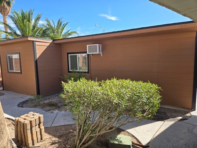 Foto del edificio - 730 Helmhill Ave