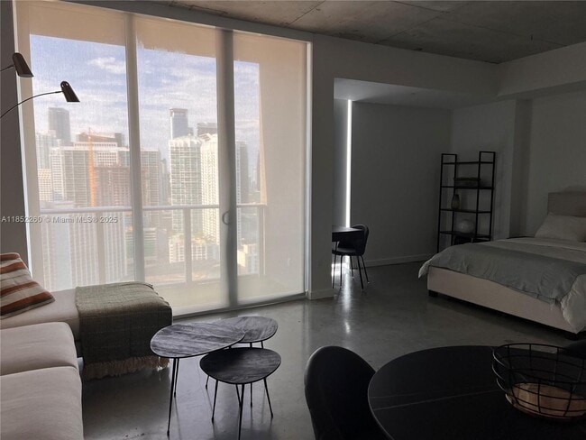 Foto del edificio - 151 SE 1st St