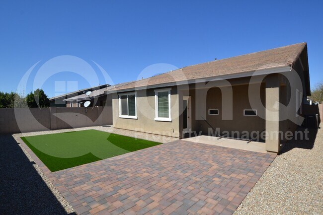 Foto del edificio - 7057 E Olla Ave