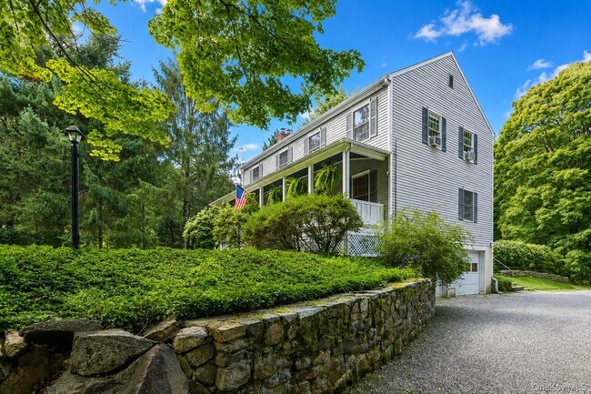 Foto del edificio - 232 Hunt Ln