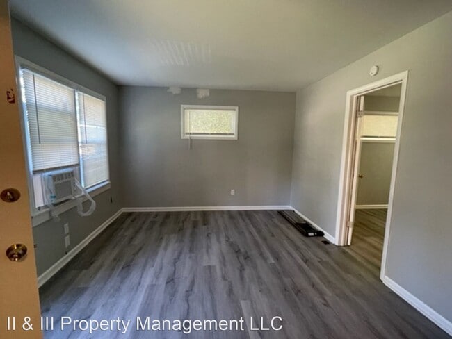 Building Photo - 1 br, 1 bath House - 11903  W 57th St