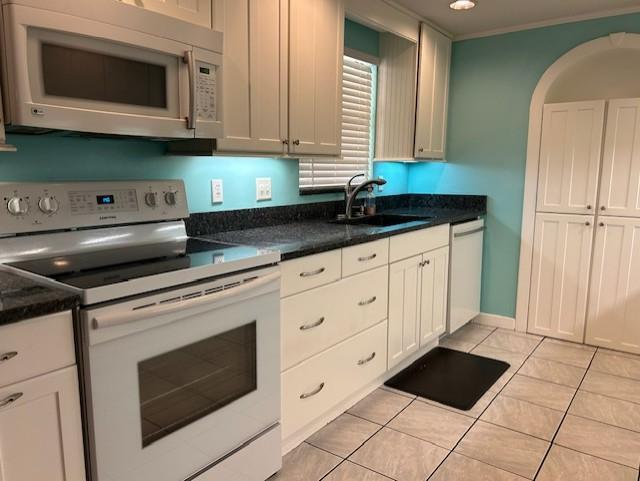 Building Photo - 38651 Tarr Dr