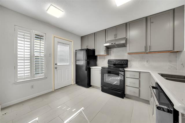 Foto del edificio - 2111 E Belt Line Rd