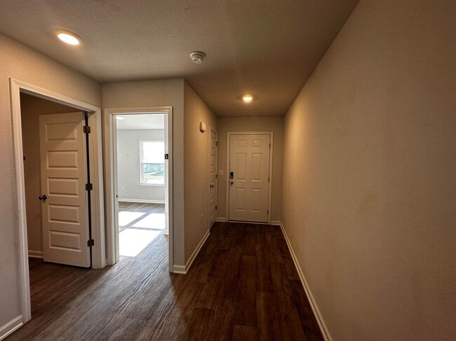 Building Photo - 24525 Alamitos Trace Dr