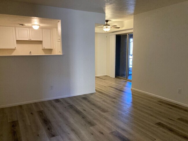 Foto del edificio - Northeast Condo